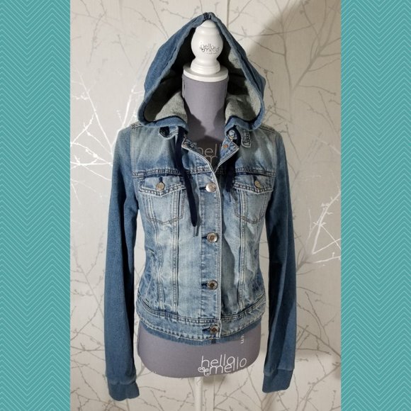 American Eagle Outfitters Tops - American Eagle Button Front Denim Vest Hoodie